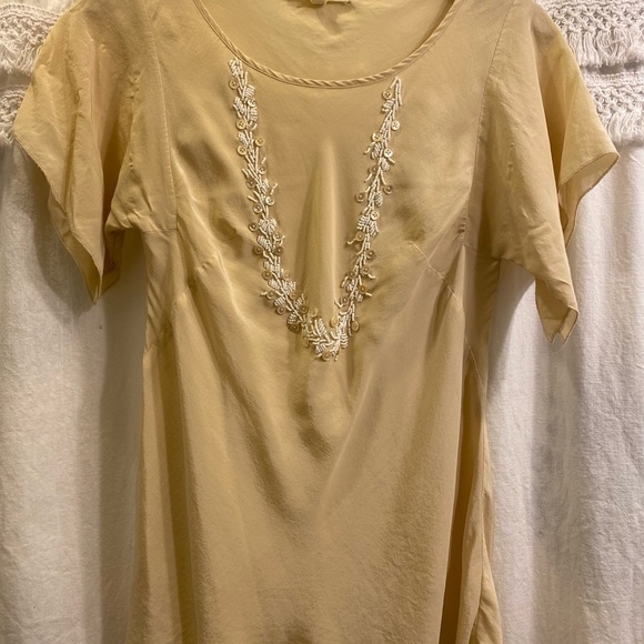 Anthropologie Burning Torch silk flutter sleeve top - Picture 4 of 10